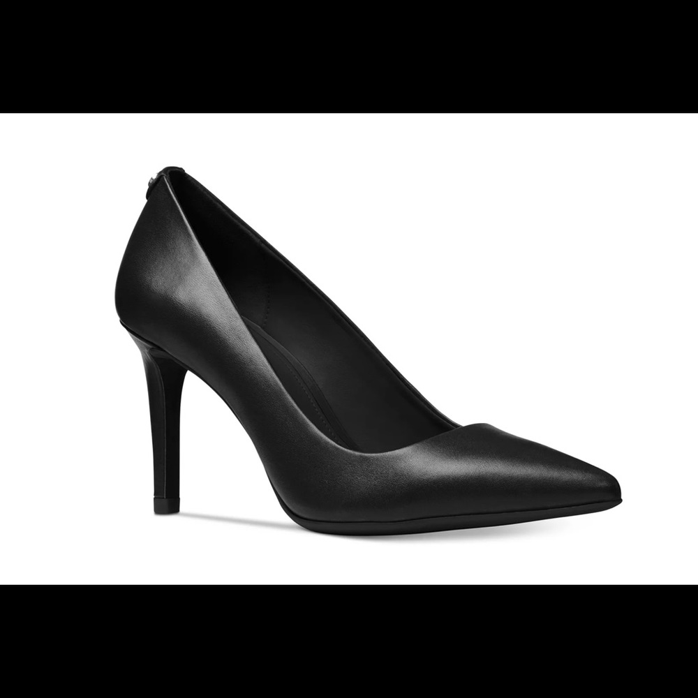 Michael Kors Black Dorthy Flex Leather Pointed Toe High- Heel Pumps - Size 7.5